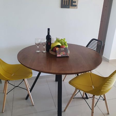 Viktoria Apartment Eilat Bagian luar foto