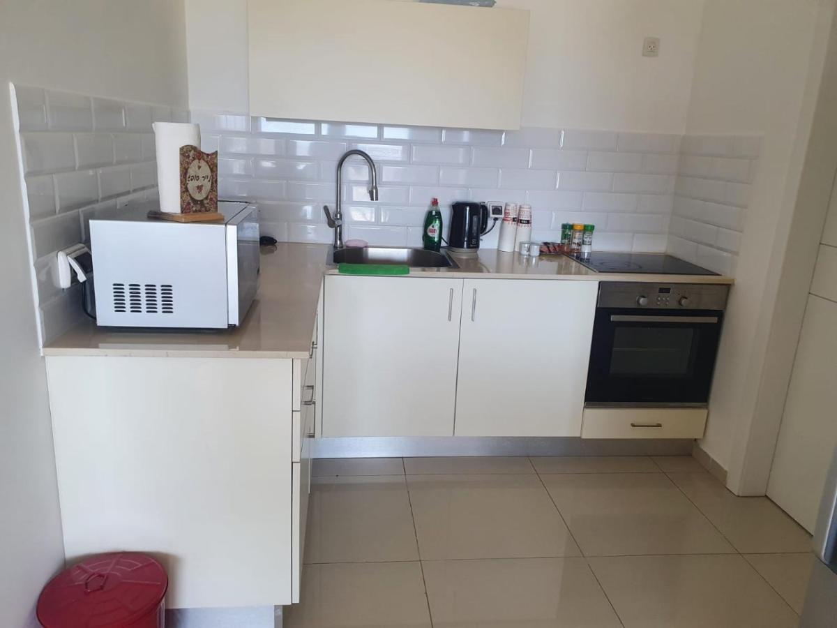 Viktoria Apartment Eilat Bagian luar foto